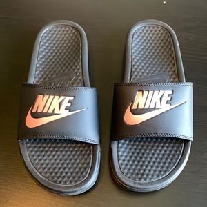 Nike Slides with Pink Logo Size 7
